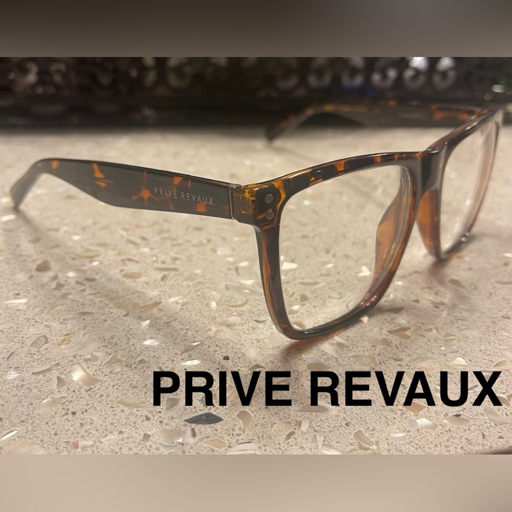Prive Revaux Glasses - Picture 2 of 6